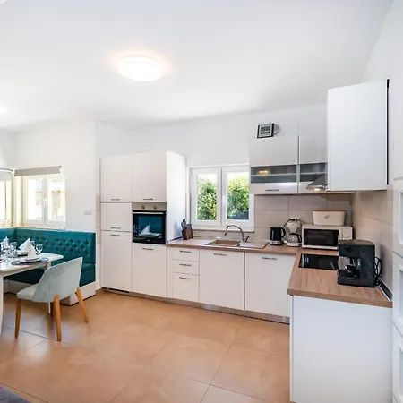 Didov Dvor Zadarvillas Villa *